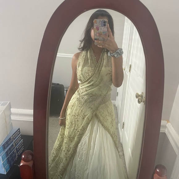 Lehenga - Picture 3 of 5